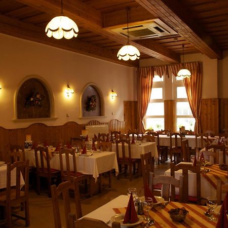 Gerendas Panzio Szombathely Exterior foto