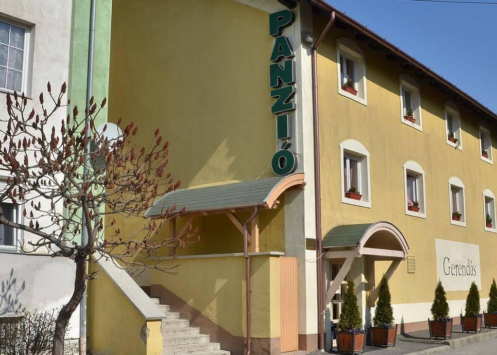 Gerendas Panzio Szombathely Exterior foto
